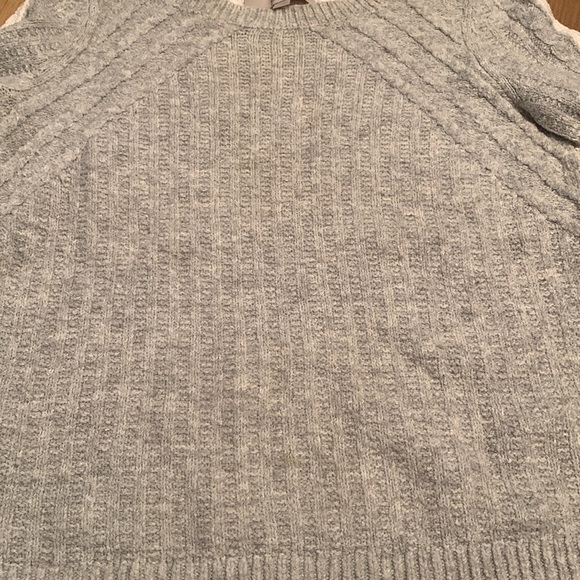 Loft Color-Blocked Gray & White Crewneck Long Sleeve Pullover Sweater Women’s S - Picture 4 of 12